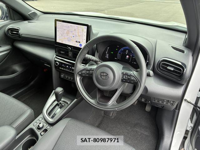 Toyota YARIS CROSS 2026-04 8832692-13