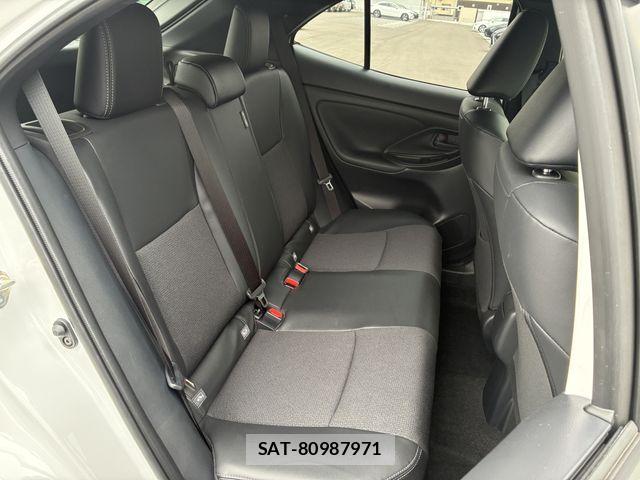 Toyota YARIS CROSS 2026-04 8832692-17