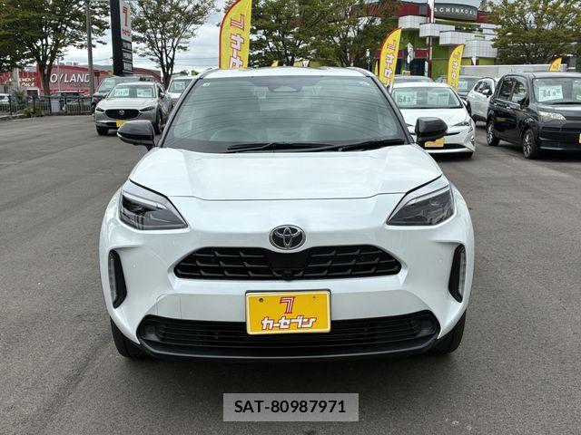 Toyota YARIS CROSS 2026-04 8832692-5