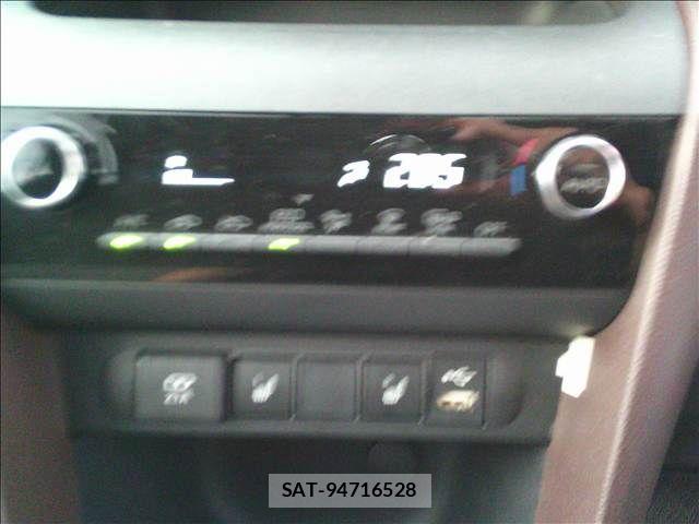 Toyota YARIS CROSS 2020-11 8832699-8