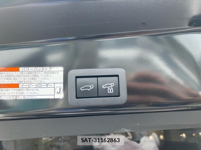 Toyota YARIS CROSS 2023-12 8832696-9