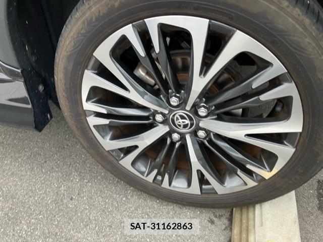 Toyota YARIS CROSS 2023-12 8832696-12