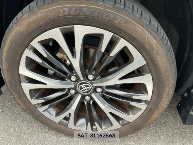 Toyota YARIS CROSS 2023-12 8832696-14