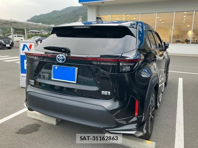 Toyota YARIS CROSS 2023-12 8832696-2
