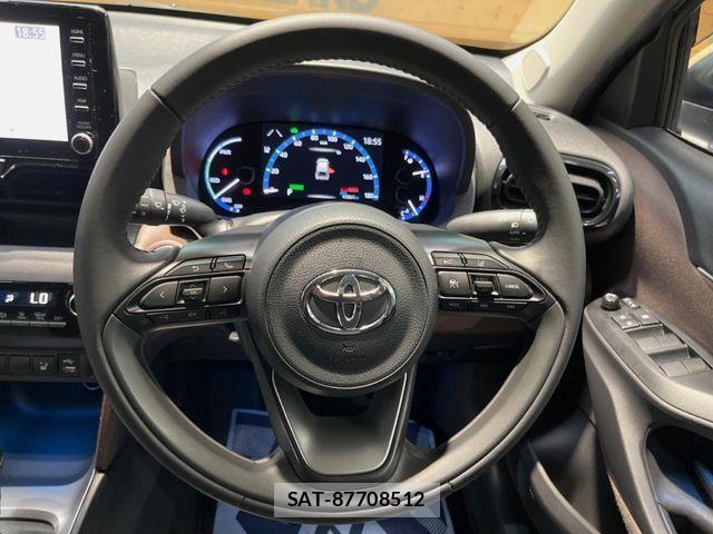 Toyota YARIS CROSS 2021-07 8851217-10