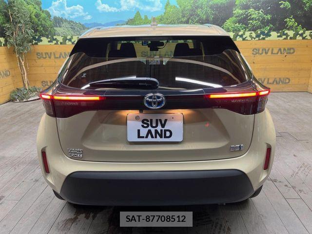 Toyota YARIS CROSS 2021-07 8851217-14