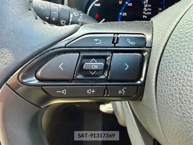 Toyota YARIS CROSS 2024-04 8851213-9