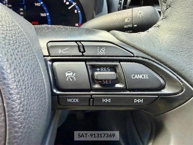 Toyota YARIS CROSS 2024-04 8851213-10