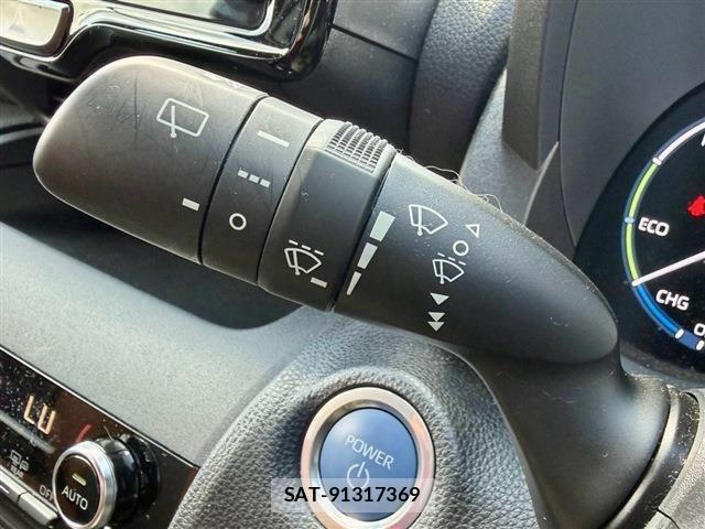Toyota YARIS CROSS 2024-04 8851213-12