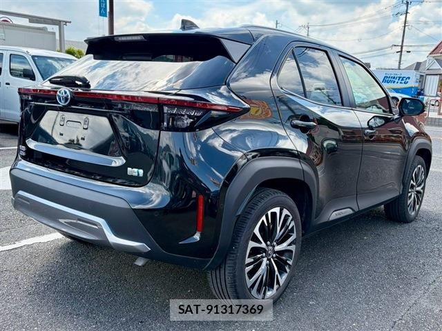 Toyota YARIS CROSS 2024-04 8851213-2