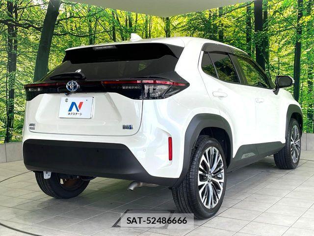 Toyota YARIS CROSS 2021-02 8851219-16