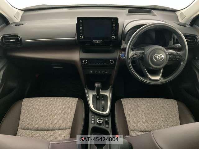 Toyota YARIS CROSS 2021-07 8851218-12