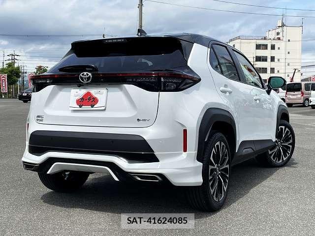 Toyota YARIS CROSS 2025-05 8851211-2