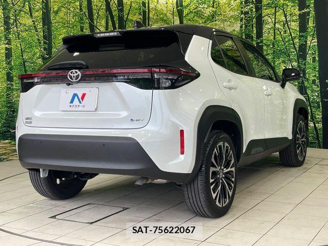 Toyota YARIS CROSS 2024-11 8851215-16