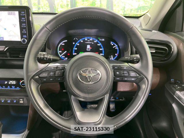 Toyota YARIS CROSS 2021-07 8851214-10