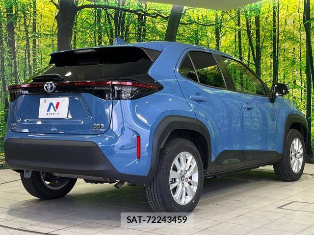 Toyota YARIS CROSS 2023-06 8851216-16
