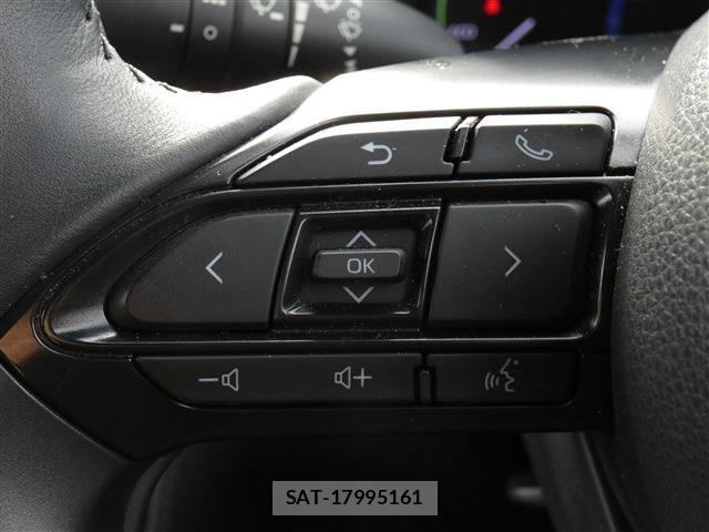 Toyota YARIS CROSS 2023-09 8883160-10