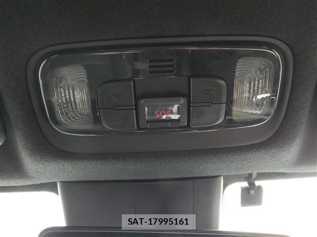 Toyota YARIS CROSS 2023-09 8883160-15