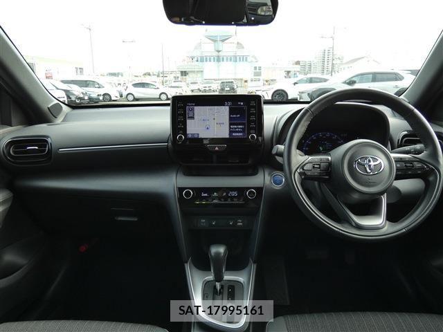 Toyota YARIS CROSS 2023-09 8883160-1
