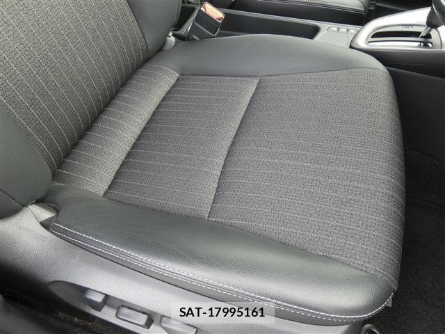 Toyota YARIS CROSS 2023-09 8883160-21