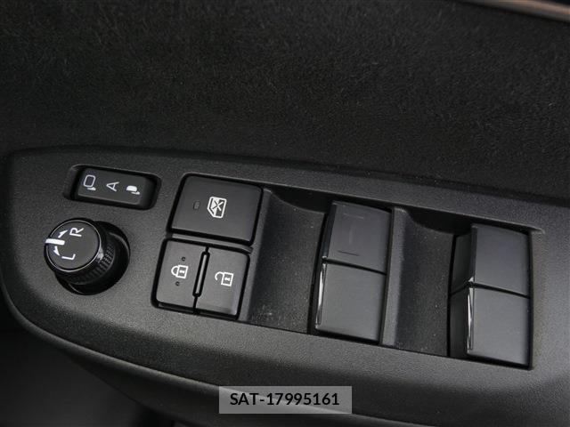 Toyota YARIS CROSS 2023-09 8883160-25