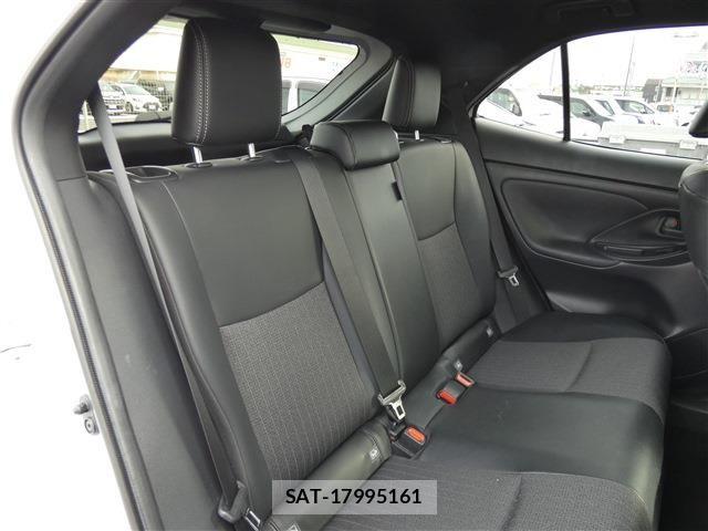 Toyota YARIS CROSS 2023-09 8883160-26