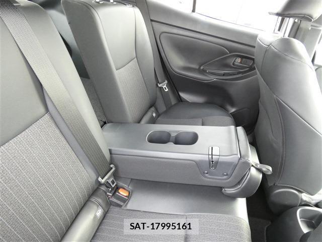 Toyota YARIS CROSS 2023-09 8883160-27