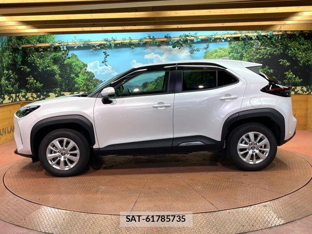 Toyota YARIS CROSS 2023-12 8883159-16