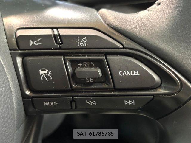 Toyota YARIS CROSS 2023-12 8883159-5