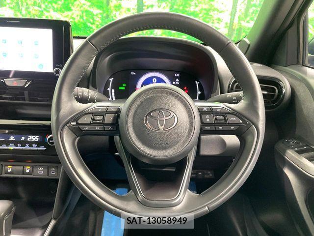 Toyota YARIS CROSS 2025-02 8883156-12