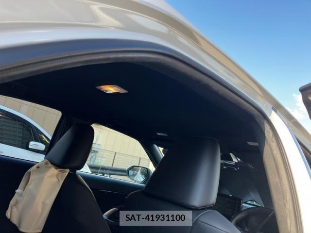 Toyota YARIS CROSS 2023-09 8883163-19