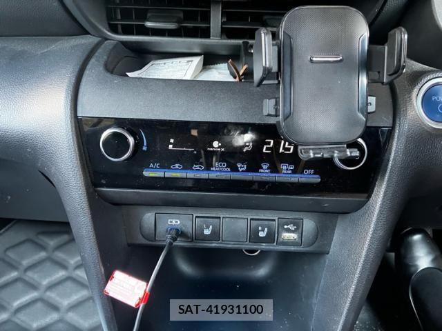 Toyota YARIS CROSS 2023-09 8883163-26