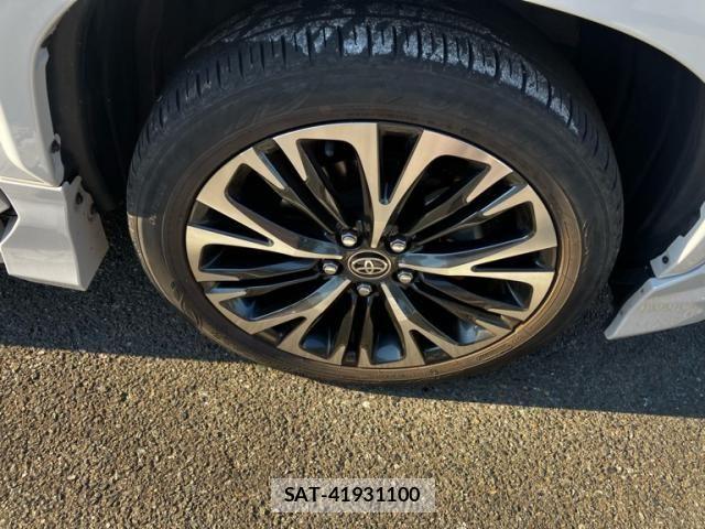 Toyota YARIS CROSS 2023-09 8883163-7