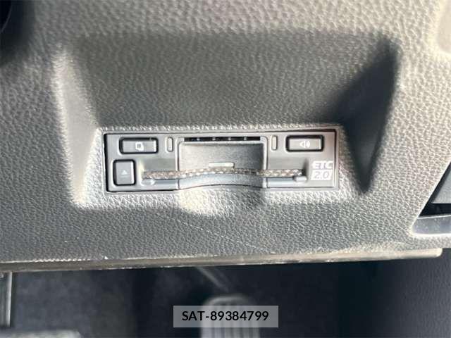 Toyota YARIS CROSS 2025-08 8883154-5