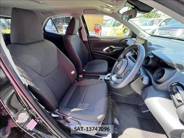 Toyota YARIS CROSS 2021-03 8883166-11