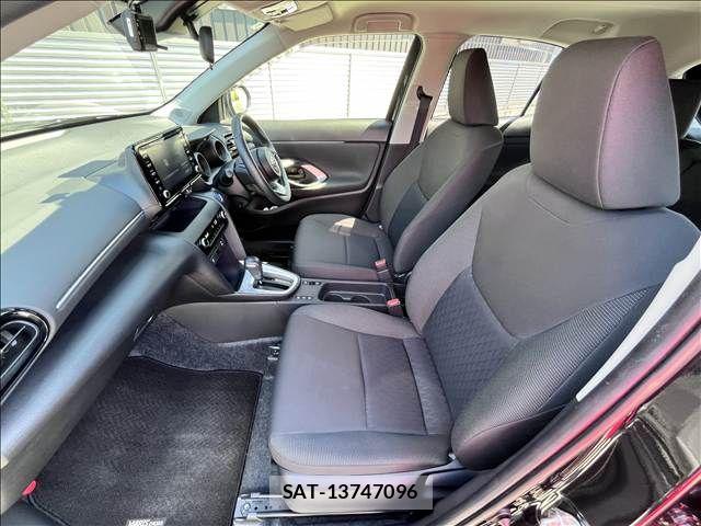 Toyota YARIS CROSS 2021-03 8883166-15