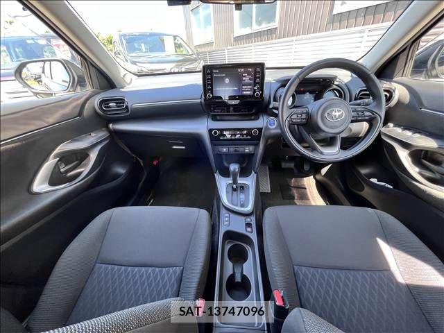 Toyota YARIS CROSS 2021-03 8883166-16