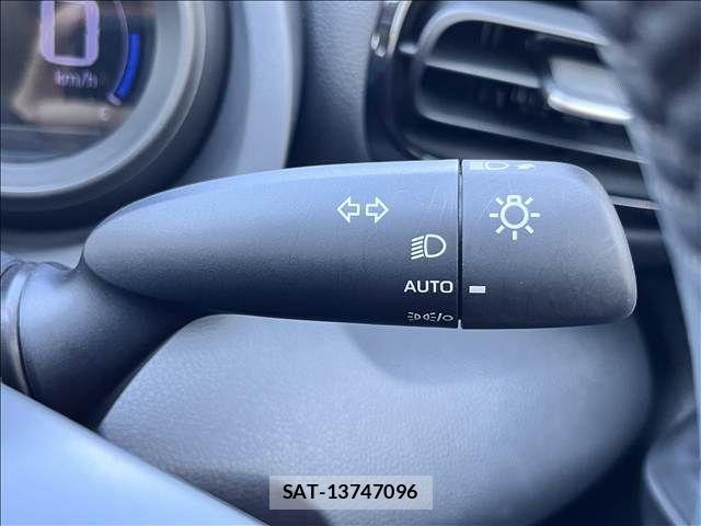 Toyota YARIS CROSS 2021-03 8883166-20