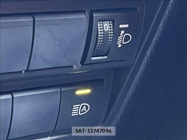 Toyota YARIS CROSS 2021-03 8883166-22