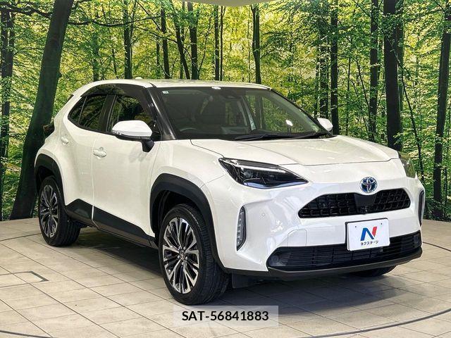 Toyota YARIS CROSS 2021-02 8883165-15