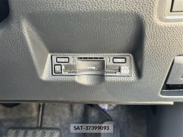 Toyota YARIS CROSS 2025-12 8883162-21