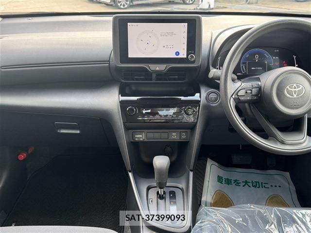 Toyota YARIS CROSS 2025-12 8883162-23
