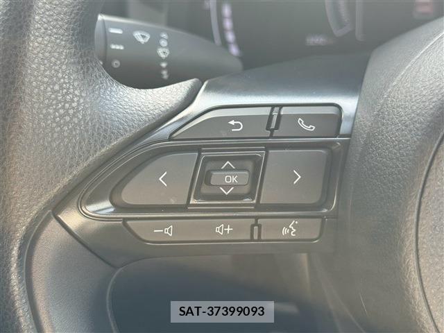 Toyota YARIS CROSS 2025-12 8883162-27