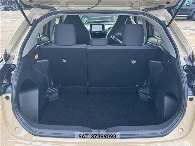 Toyota YARIS CROSS 2025-12 8883162-6