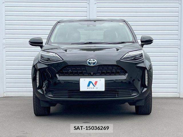 Toyota YARIS CROSS 2021-09 8883164-15