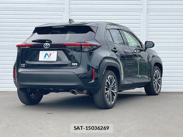 Toyota YARIS CROSS 2021-09 8883164-18