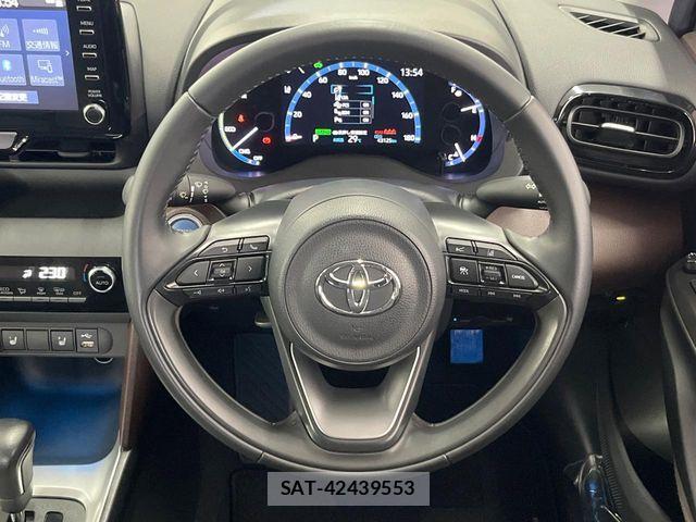 Toyota YARIS CROSS 2022-05 8883161-10