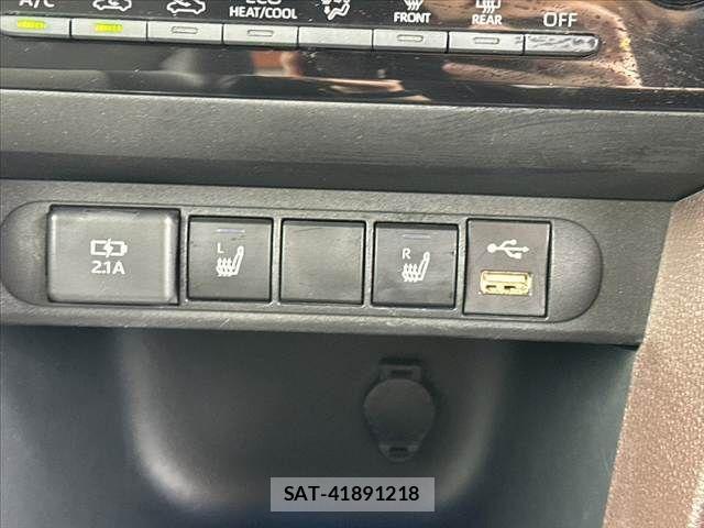 Toyota YARIS CROSS 2021-10 8883167-21