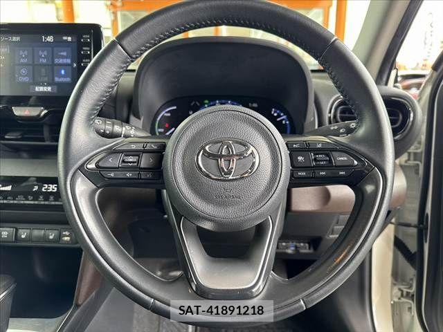 Toyota YARIS CROSS 2021-10 8883167-4