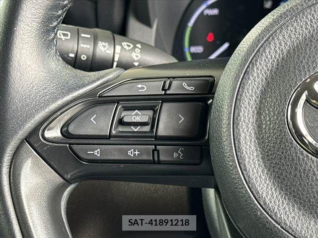 Toyota YARIS CROSS 2021-10 8883167-5